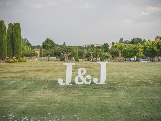 La boda de Jesús y Jennifer en Berlanga De Duero, Soria 11