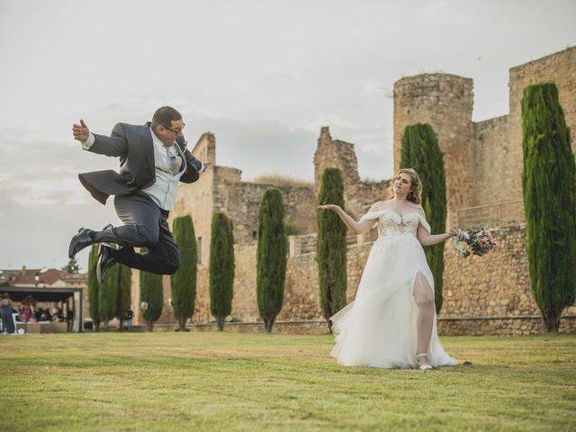 La boda de Jesús y Jennifer en Berlanga De Duero, Soria 16
