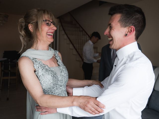 La boda de Edgar y Xènia en La Vall De Bianya, Girona 8