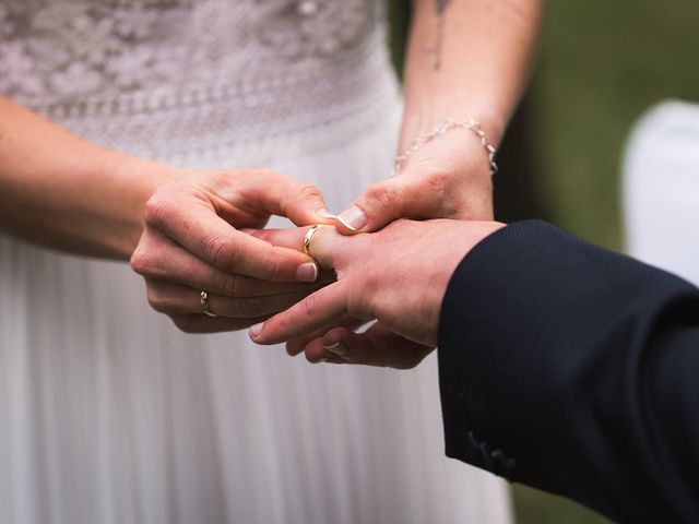 La boda de Edgar y Xènia en La Vall De Bianya, Girona 60