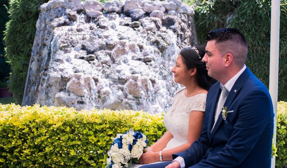 La boda de Cristhian y Angie  en Sant Fost De Campsentelles, Barcelona