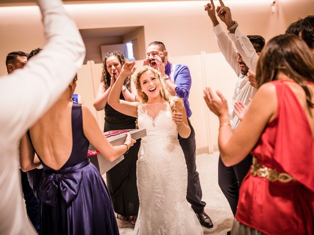 La boda de Albert y Eva en La Riera De Gaia, Tarragona 219