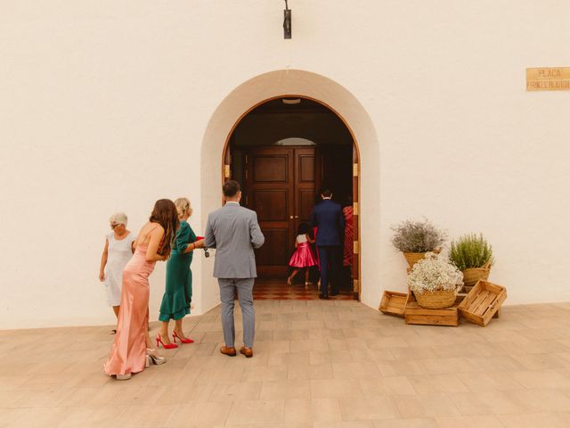 La boda de Carlos y Mar en Santa Eularia Des Riu, Islas Baleares 40
