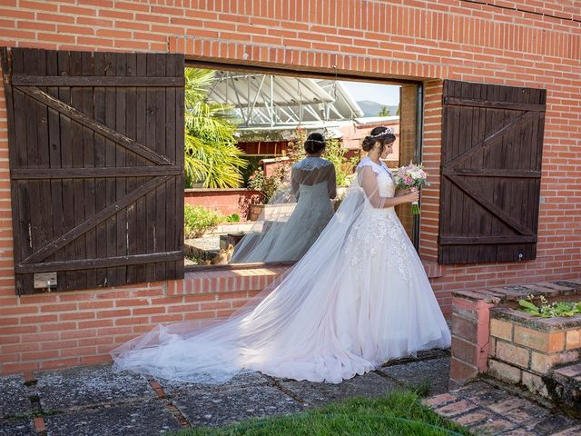 La boda de Carlos y Judith en Villamediana De Iregua, La Rioja 23