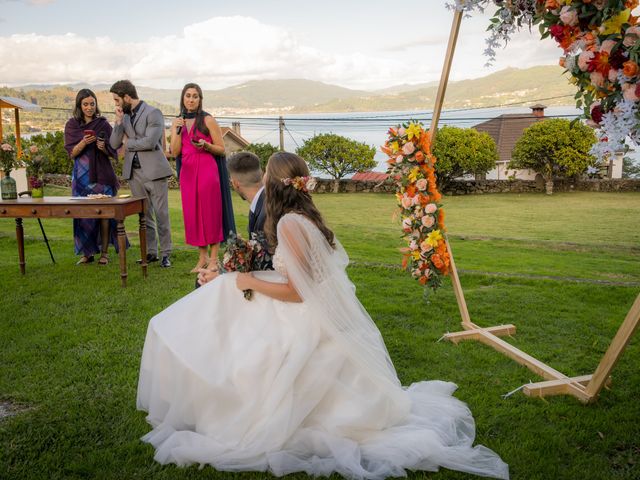 La boda de Juan y Raquel en Pontevedra, Pontevedra 11