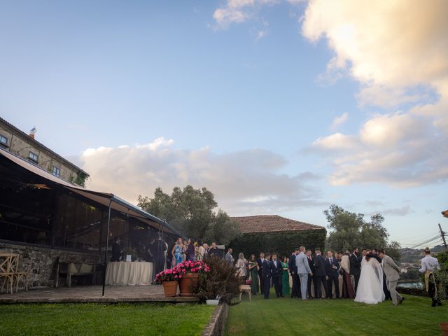 La boda de Juan y Raquel en Pontevedra, Pontevedra 17