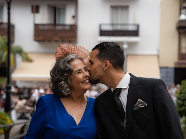 La boda de Pablo y Paula en Santa Cruz De Tenerife, Santa Cruz de Tenerife 36