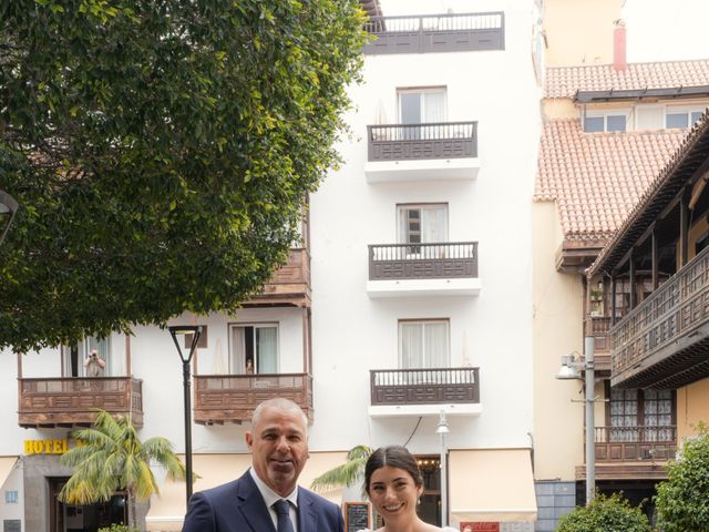 La boda de Pablo y Paula en Santa Cruz De Tenerife, Santa Cruz de Tenerife 40