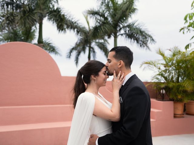 La boda de Pablo y Paula en Santa Cruz De Tenerife, Santa Cruz de Tenerife 69