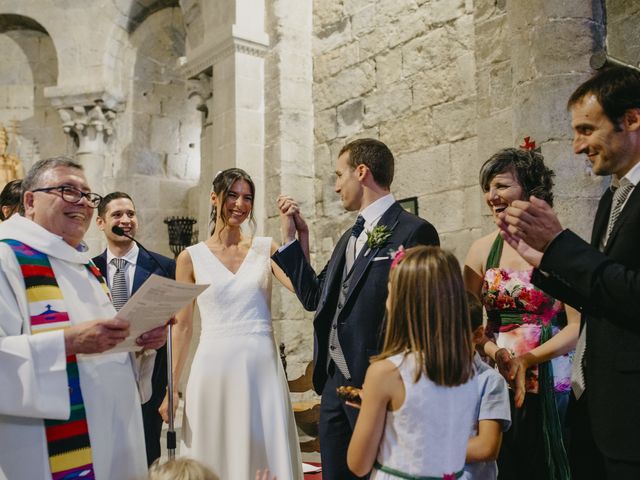 La boda de Quim y Helena en La Vall De Bianya, Girona 13