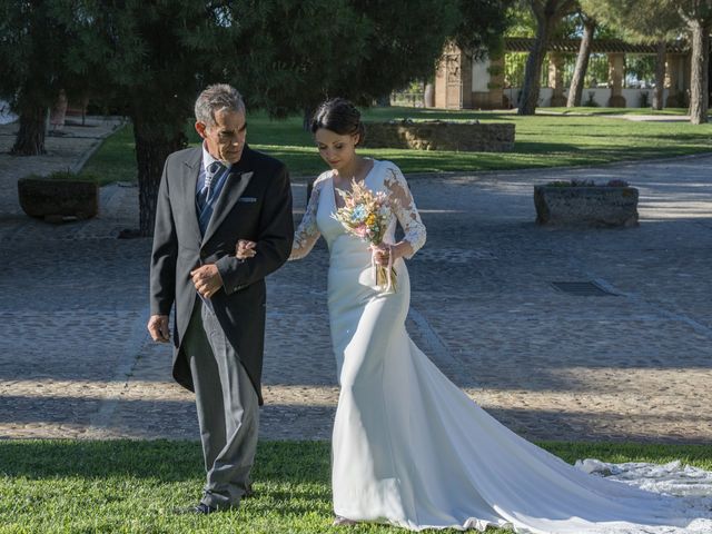 La boda de Waldo y Azucena  en Trujillo, Cáceres 7