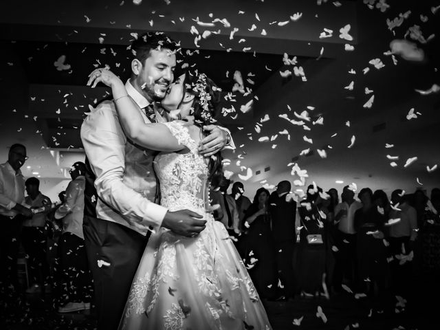 La boda de Alicia y Cristian en Badajoz, Badajoz 37