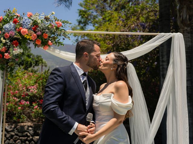 La boda de Adrián y Natacha en Santa Cruz De Tenerife, Santa Cruz de Tenerife 40