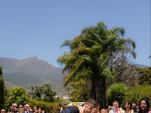 La boda de Adrián y Natacha en Santa Cruz De Tenerife, Santa Cruz de Tenerife 46