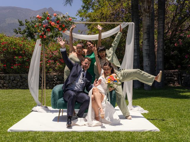 La boda de Adrián y Natacha en Santa Cruz De Tenerife, Santa Cruz de Tenerife 51