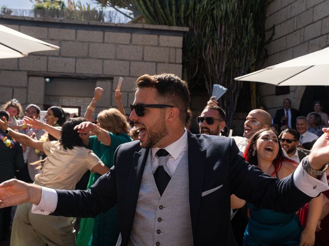 La boda de Adrián y Natacha en Santa Cruz De Tenerife, Santa Cruz de Tenerife 76