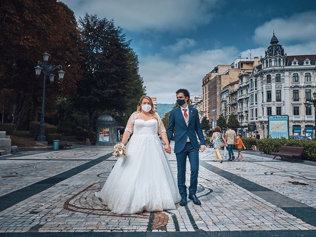 La boda de Arcadio y Angy en Oviedo, Asturias 43