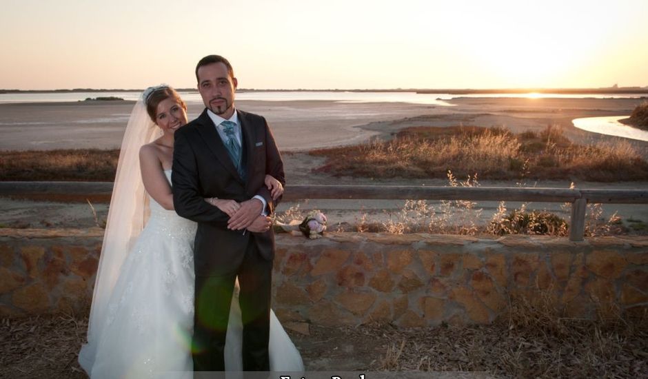 La boda de Alejandro y Lucía en San Fernando, Cádiz