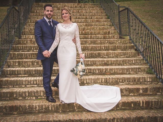 La boda de Juanma y Marta en Alcala De Guadaira, Sevilla 32