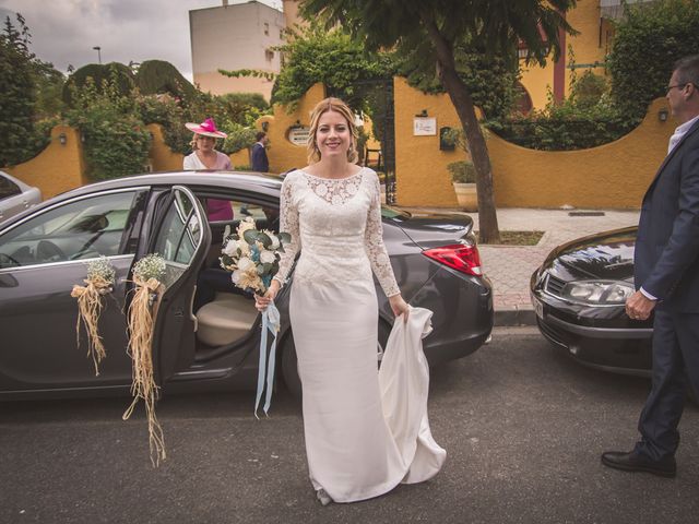 La boda de Juanma y Marta en Alcala De Guadaira, Sevilla 35