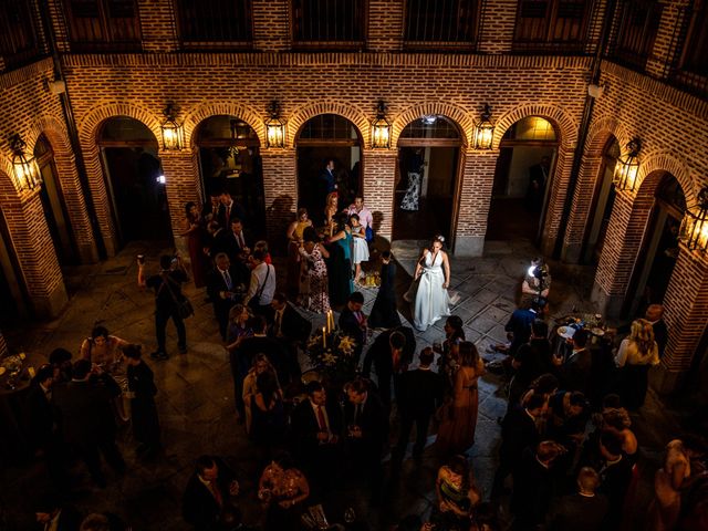 La boda de Arturo y Vicky en Boadilla Del Monte, Madrid 27