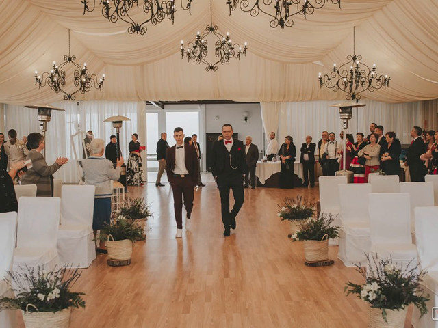 La boda de Javier y Zoraida en Barreiros (Casco Urbano), Lugo 1