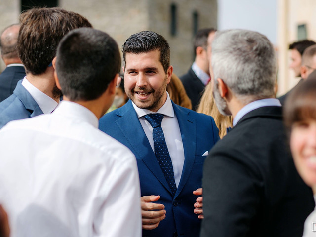 La boda de Javi y Naiara en Vitoria-gasteiz, Álava 1