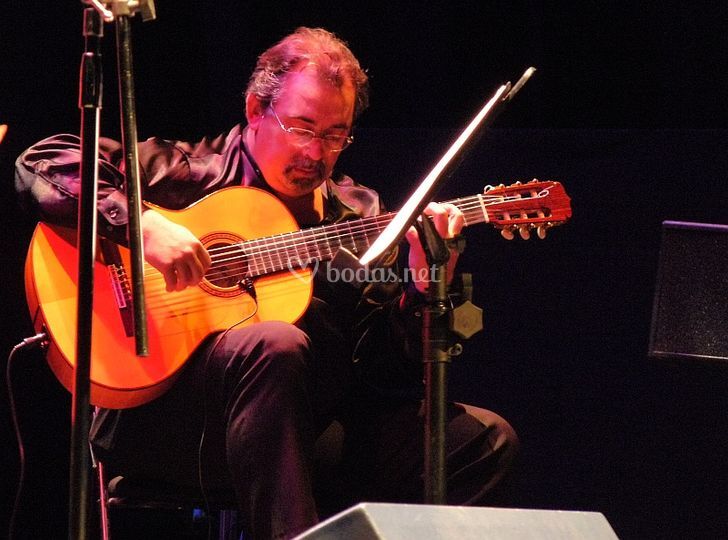 Armando J. López