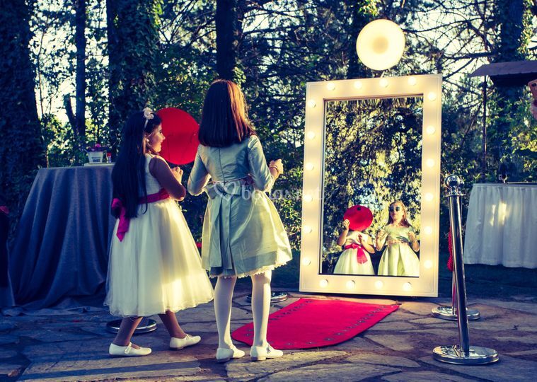 Magic Mirror Madrid