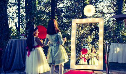 Magic Mirror Madrid