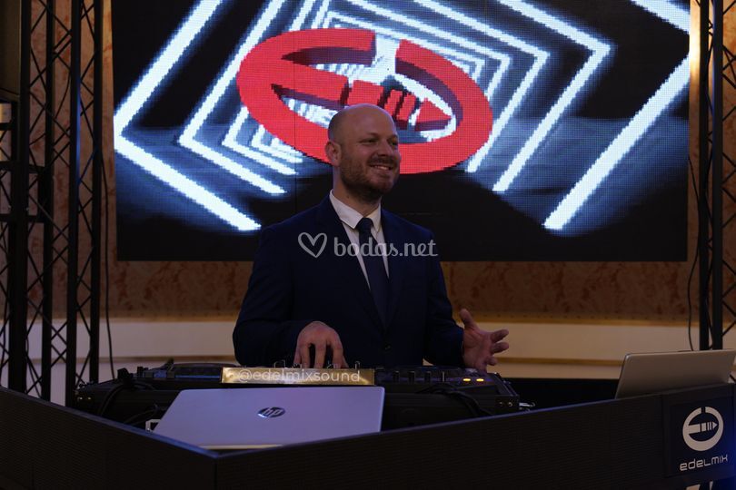 Edelmix DJ & Speaker
