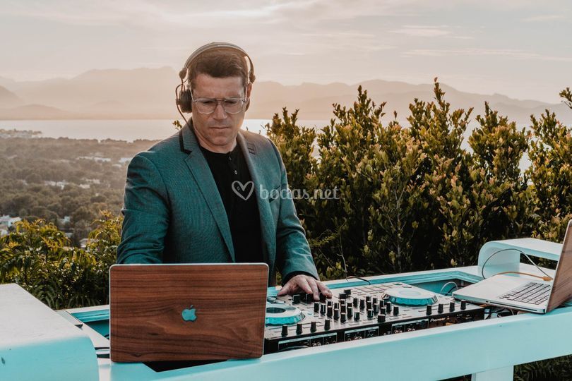 Deejaysgrup by Lomusic Espectacles