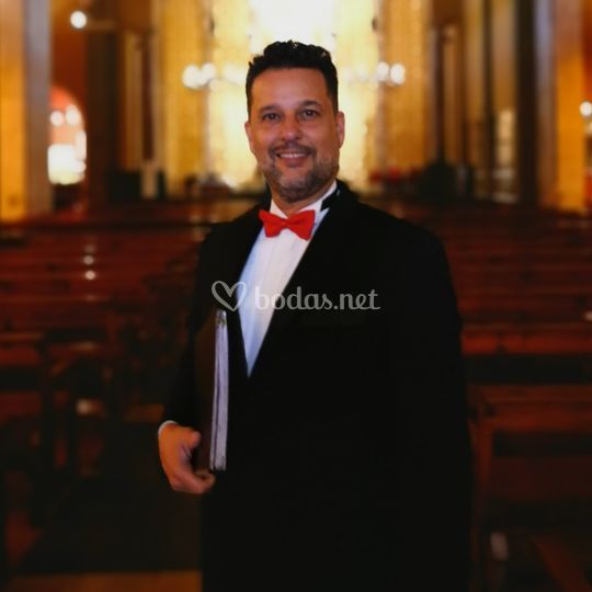 Juan Luis Domínguez - Tenor