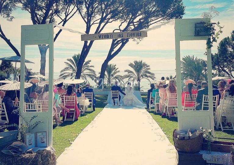 Sauvage Beach Events