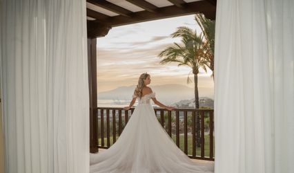 Blonde Wedding AD