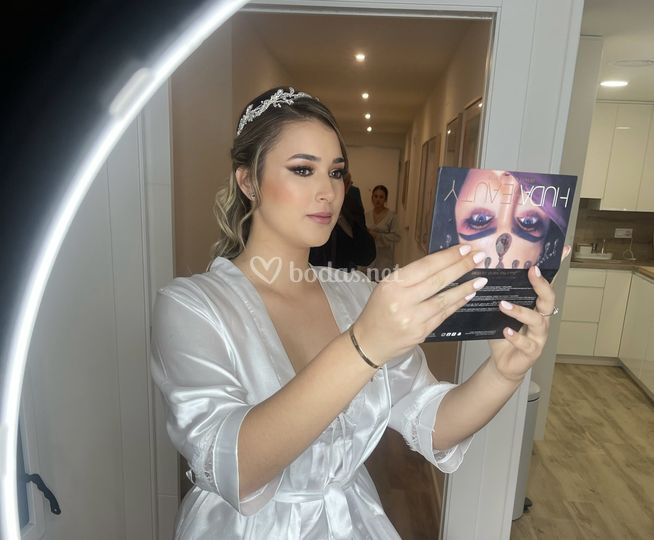 Mari Angeles Garrido - Maquillaje