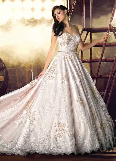 Novias y Divinas