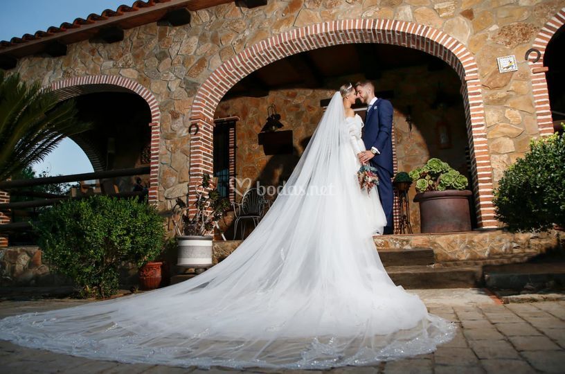 Nika Bridal
