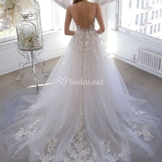 Agatha Novias