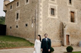 Class Wedding by Andrea