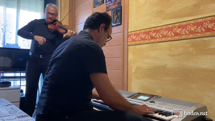 Con Violín y Piano