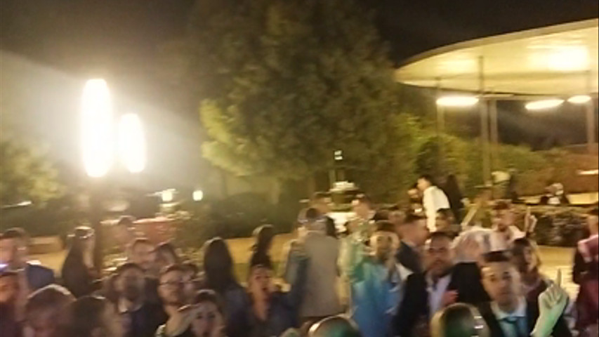 DJ animando la pista de baile