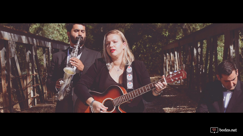 Trío con voz - Shallow