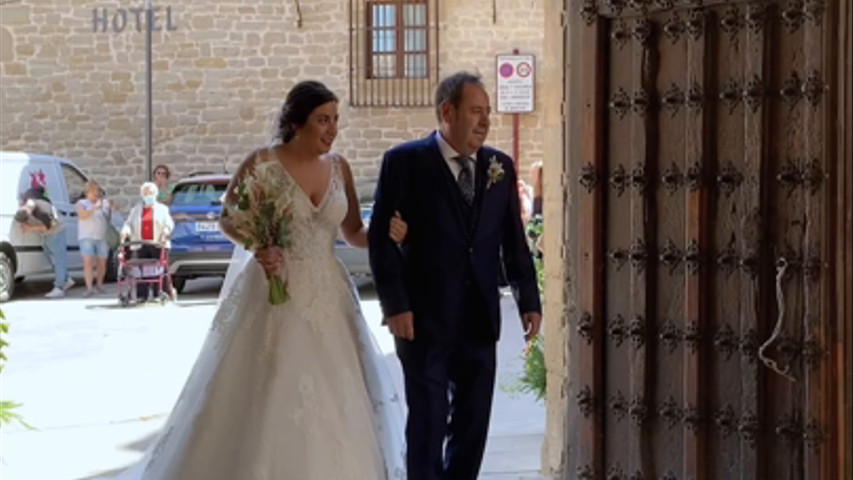 Ceremonia de boda. Entrada de la novia
