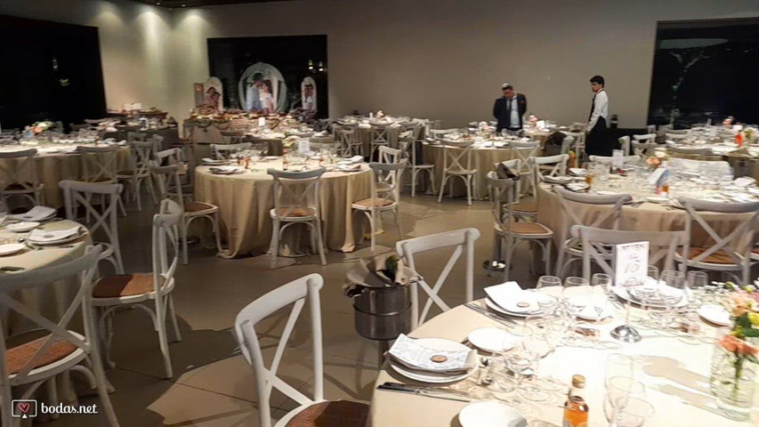 Amenizacion Banquete y fiesta.