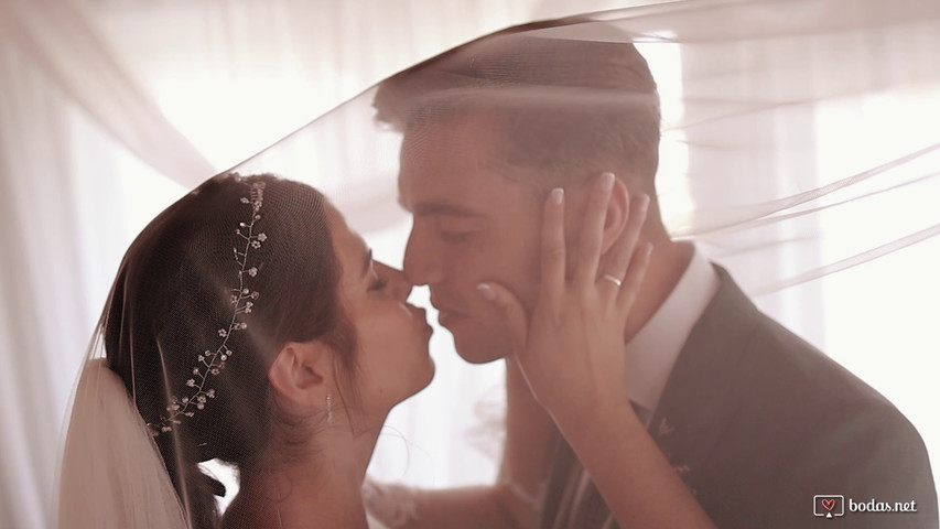 Desiree y Juan, video en 24h, resumen