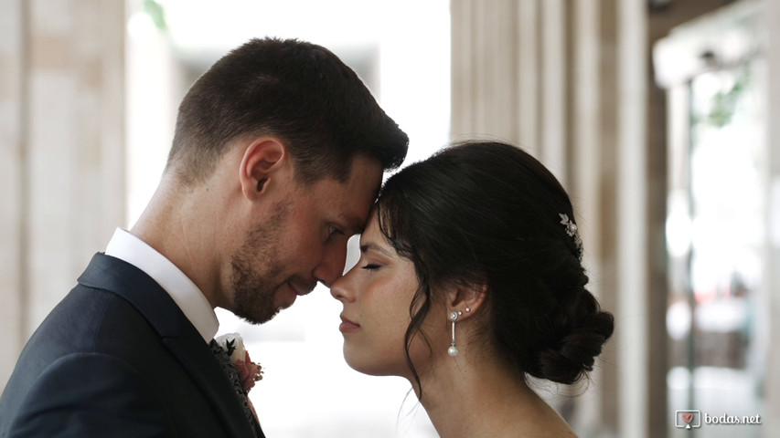 Trailer Pilar y Paco