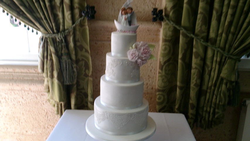 Wedding Cake M & T