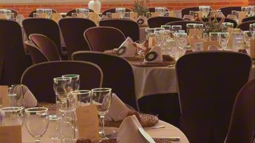 SALÓN ACRISTALADO 