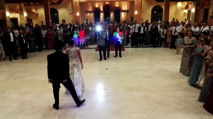 Baile de los novios con sorpresa